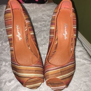 Herstyle Wedges Size 7